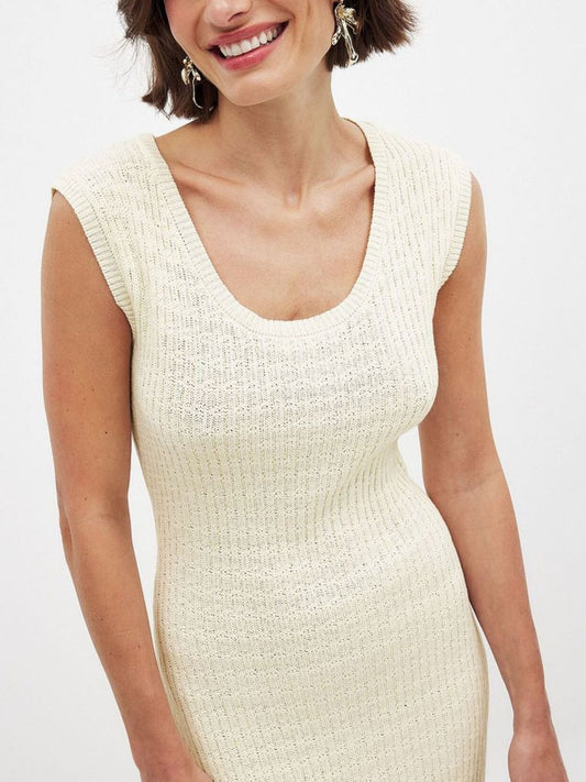 2f57794e-d491-464e-b147-ded96c1ca79f-Max